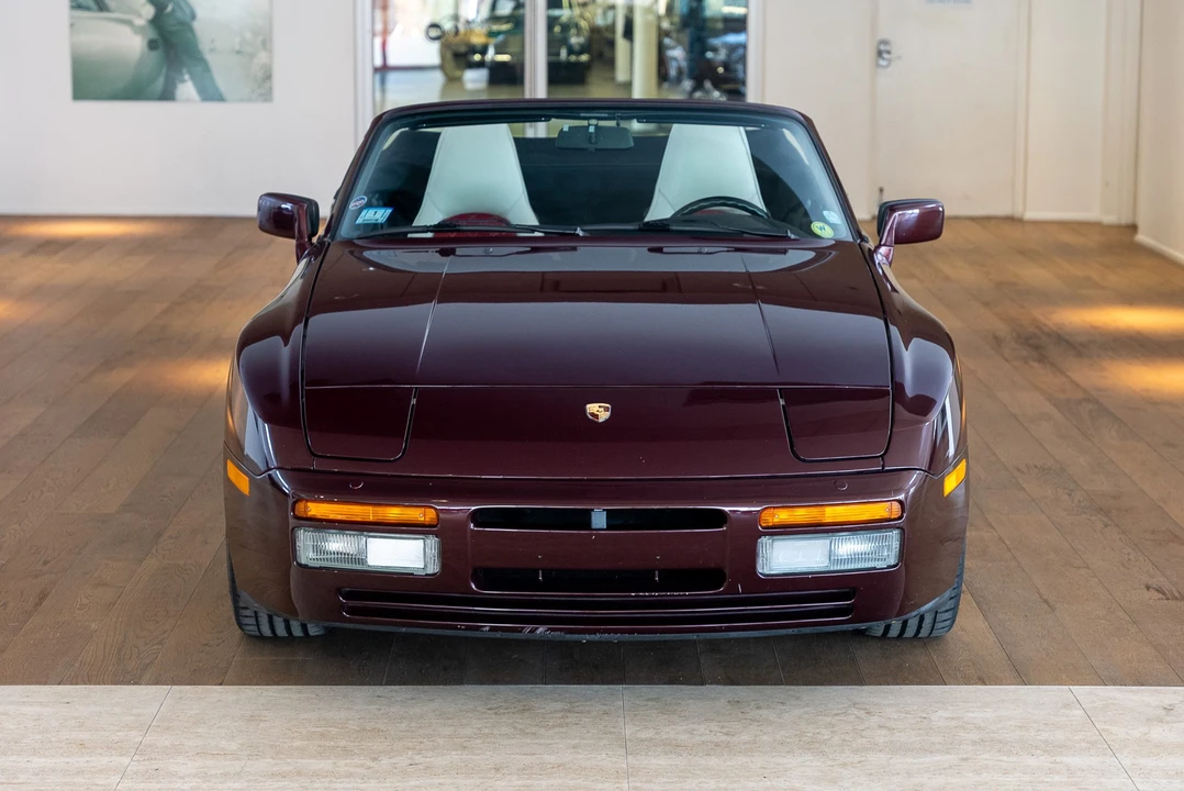 1990 Porsche 944 S2 - Image 17 of 31