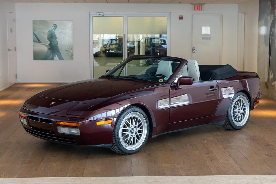 1990 Porsche 944 S2 - Image 2 of 31