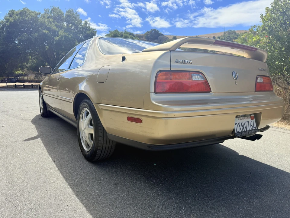 1991 Acura Legend 2nd Gen - Image 9 of 31