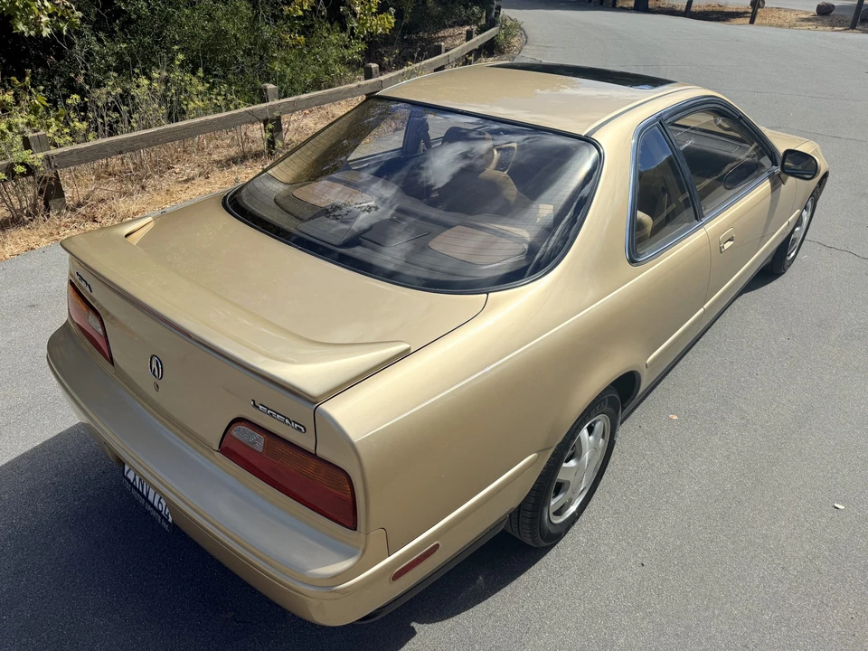 1991 Acura Legend 2nd Gen - Image 7 of 31
