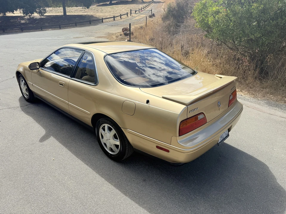 1991 Acura Legend 2nd Gen - Image 10 of 31