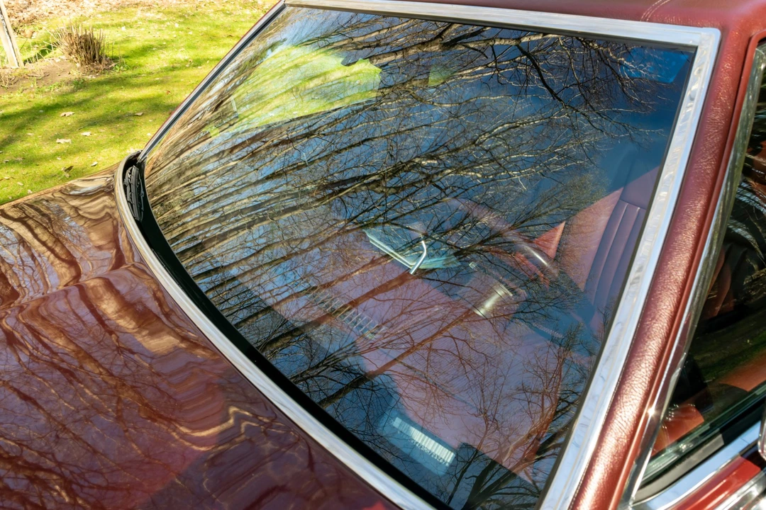 1991 Cadillac Brougham - Image 20 of 31