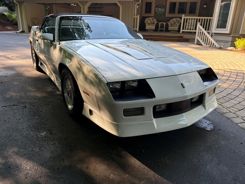 1991 Chevrolet Camaro IROC-Z & Z28 3rd Gen - Image 26 of 31