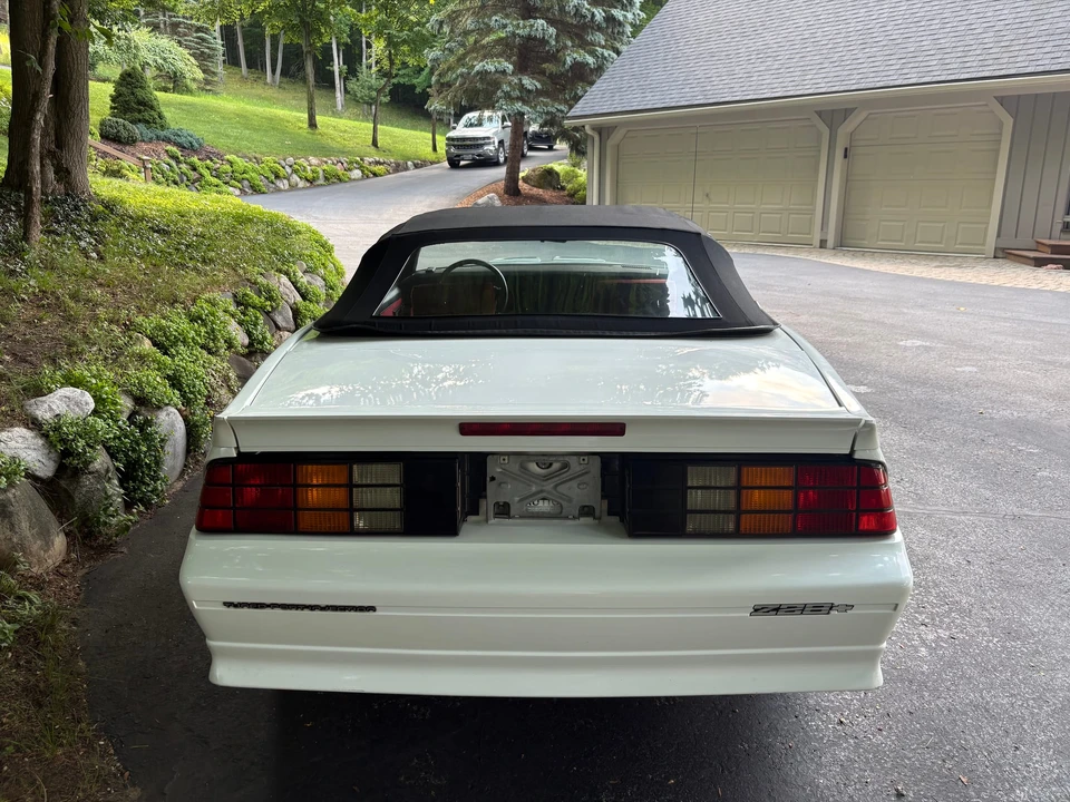 1991 Chevrolet Camaro IROC-Z & Z28 3rd Gen - Image 22 of 31