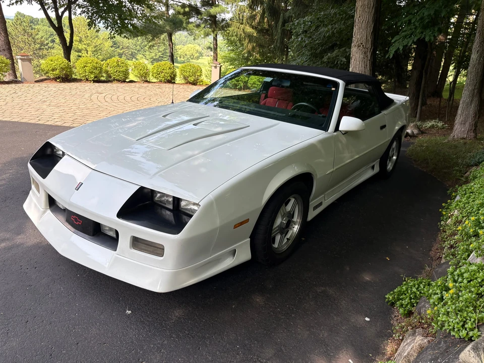1991 Chevrolet Camaro IROC-Z & Z28 3rd Gen - Image 8 of 31