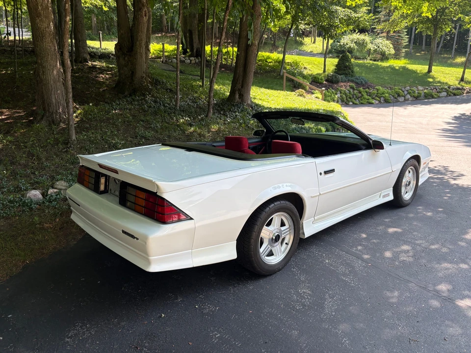 1991 Chevrolet Camaro IROC-Z & Z28 3rd Gen - Image 4 of 31