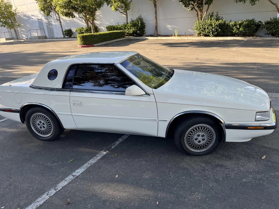 1991 Chrysler TC by Maserati - Image 13 of 31