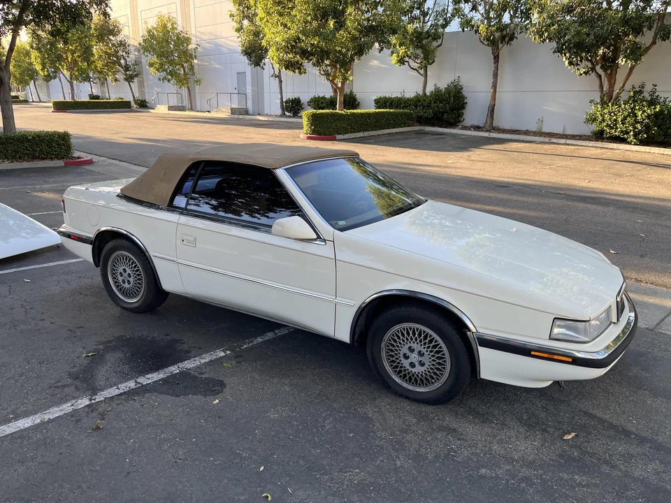 1991 Chrysler TC by Maserati - Image 3 of 31