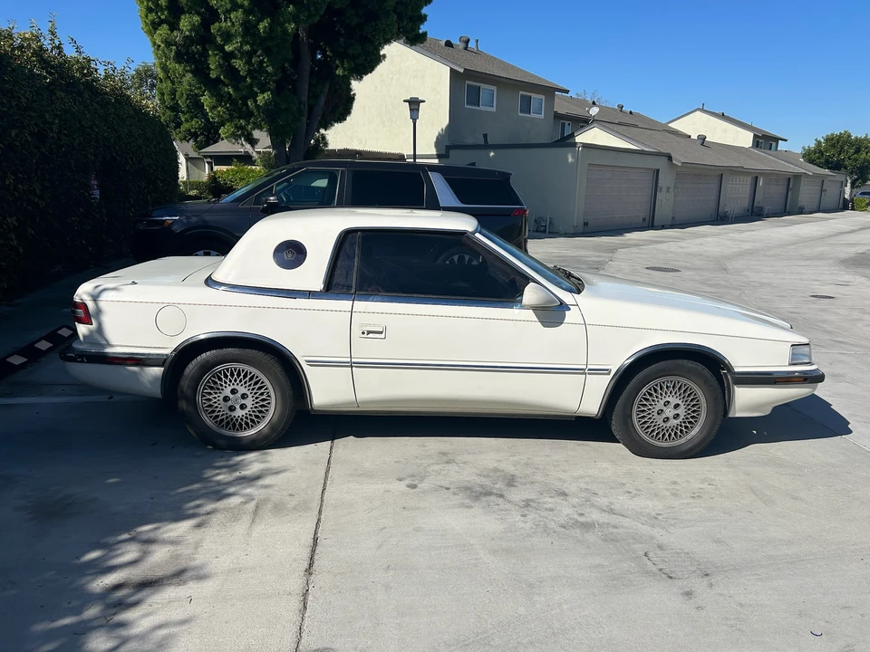 1991 Chrysler TC by Maserati - Image 15 of 31