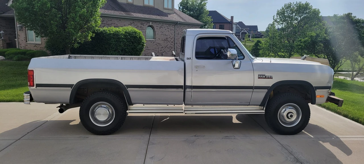 1991 Dodge Ram 1st Gen - Image 2 of 31