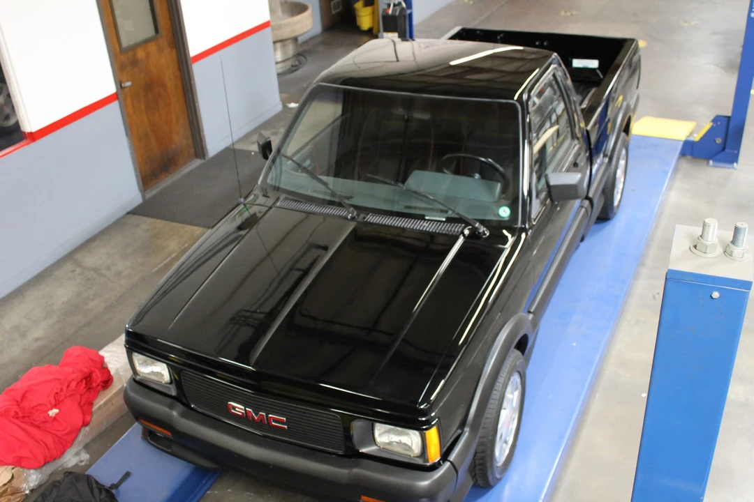 1991 GMC Syclone - Image 5 of 31