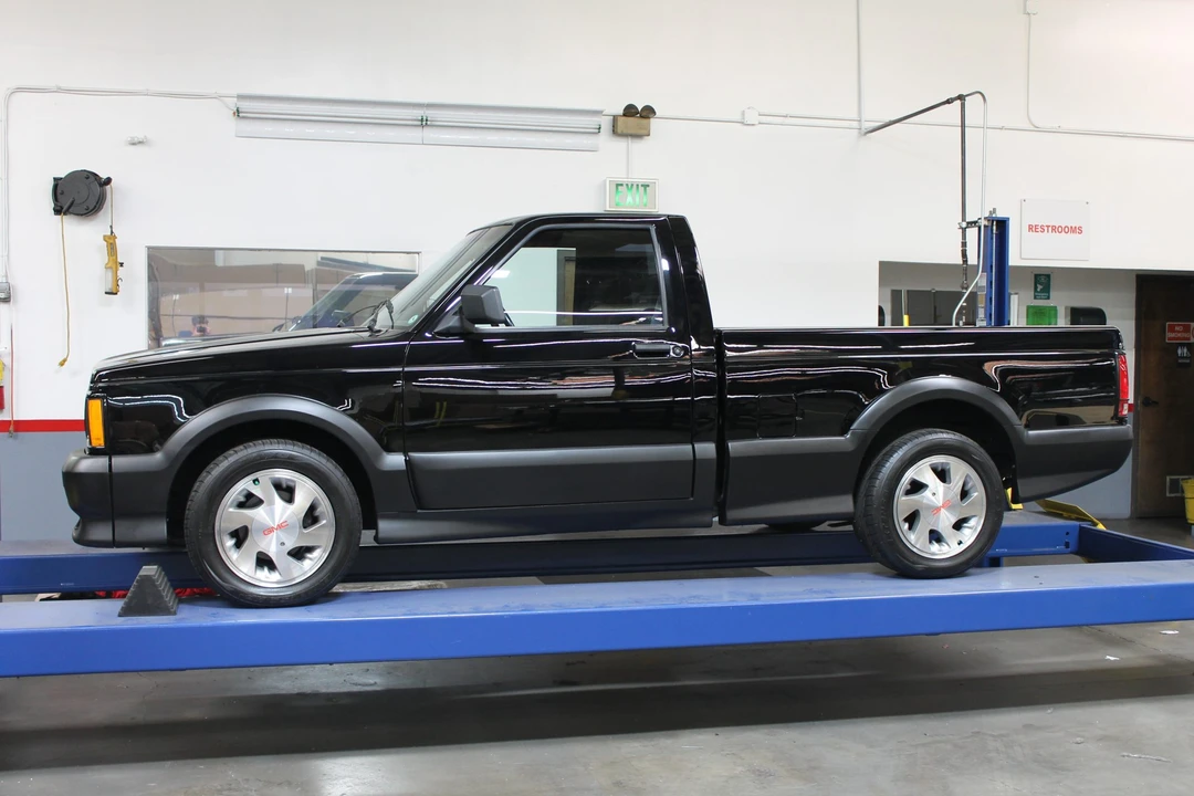 1991 GMC Syclone - Image 9 of 31