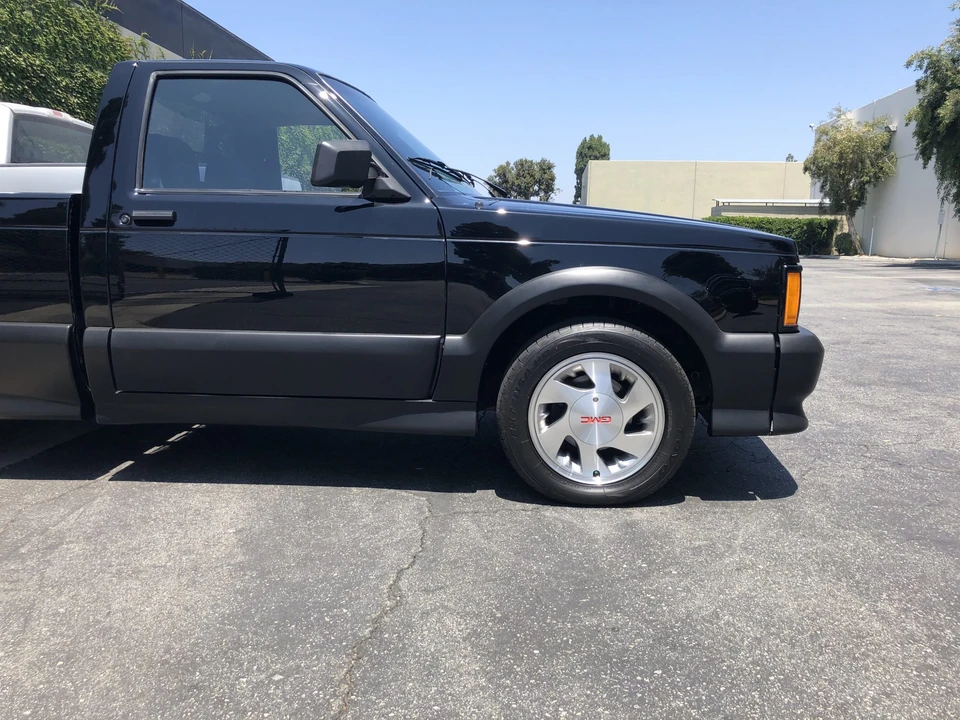 1991 GMC Syclone - Image 23 of 31