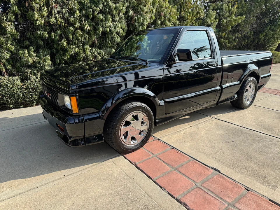 1991 GMC Syclone - Image 2 of 31