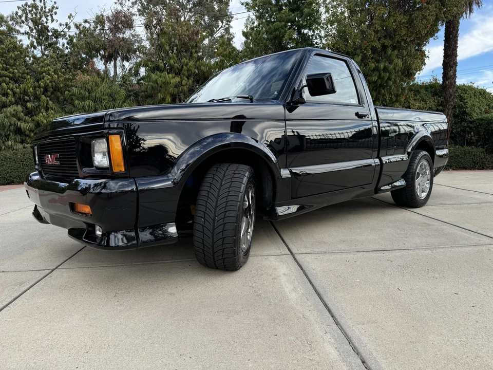 1991 GMC Syclone - Image 3 of 31