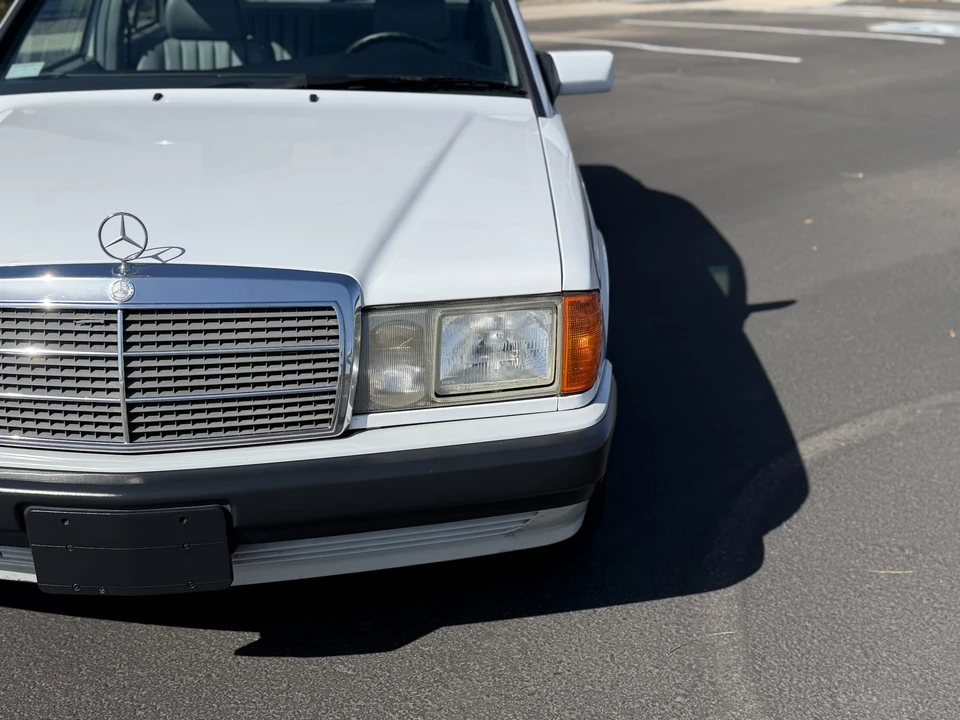 1991 Mercedes-Benz 190E - Image 18 of 31