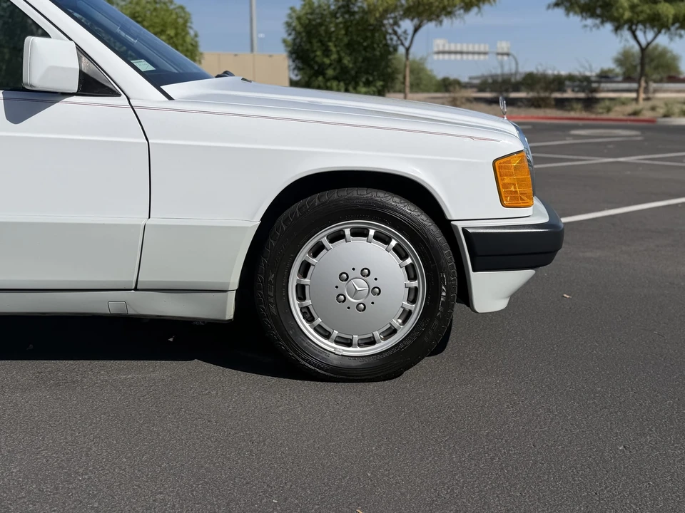 1991 Mercedes-Benz 190E - Image 21 of 31