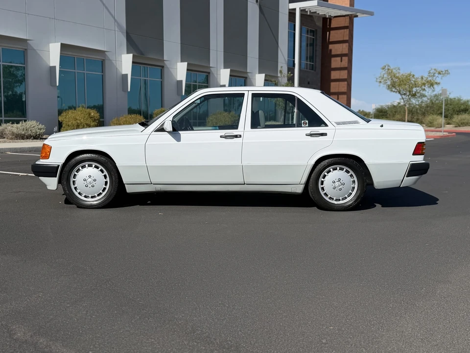 1991 Mercedes-Benz 190E - Image 15 of 31