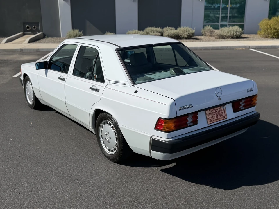 1991 Mercedes-Benz 190E - Image 14 of 31