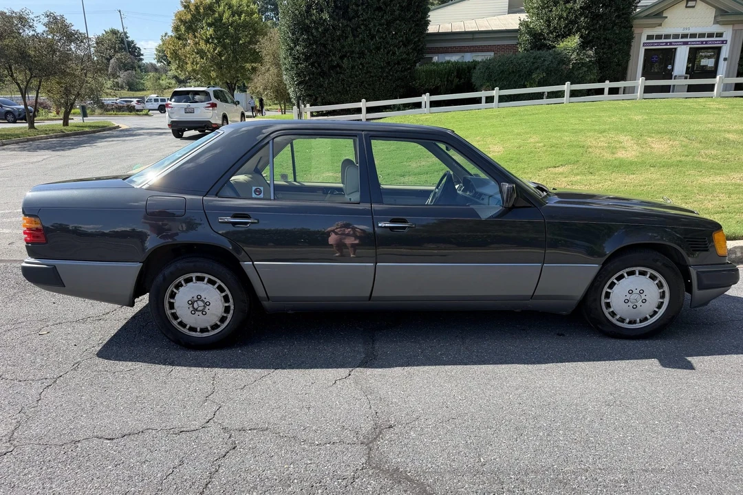 1991 Mercedes-Benz W124 E-Class - Image 6 of 31