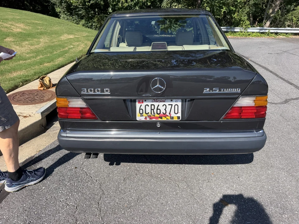 1991 Mercedes-Benz W124 E-Class - Image 31 of 31