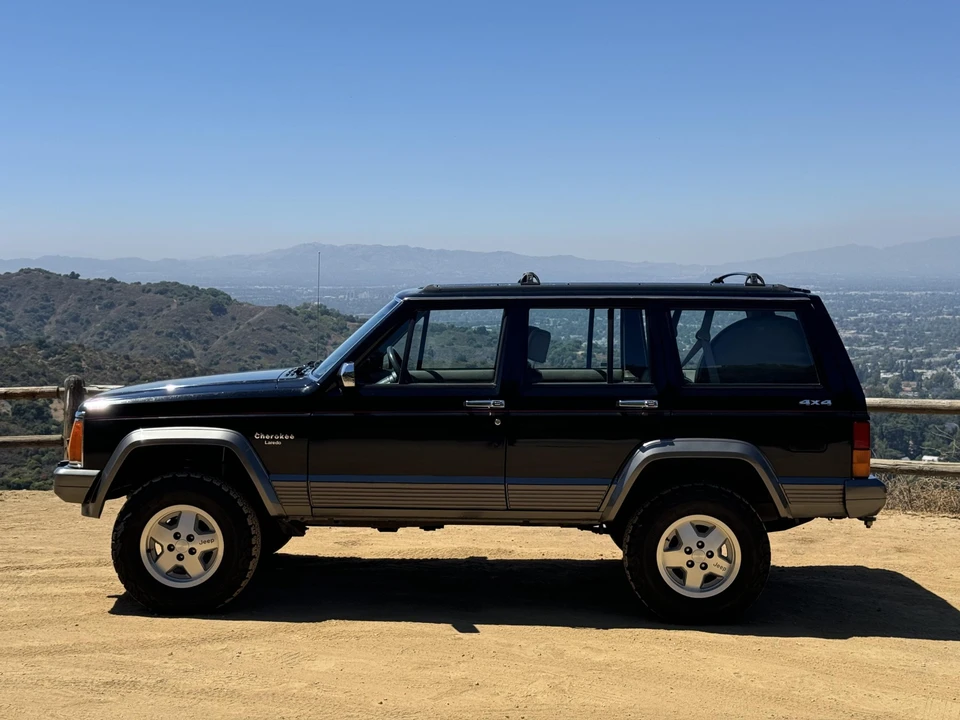 1992 Jeep XJ Cherokee - Image 5 of 31