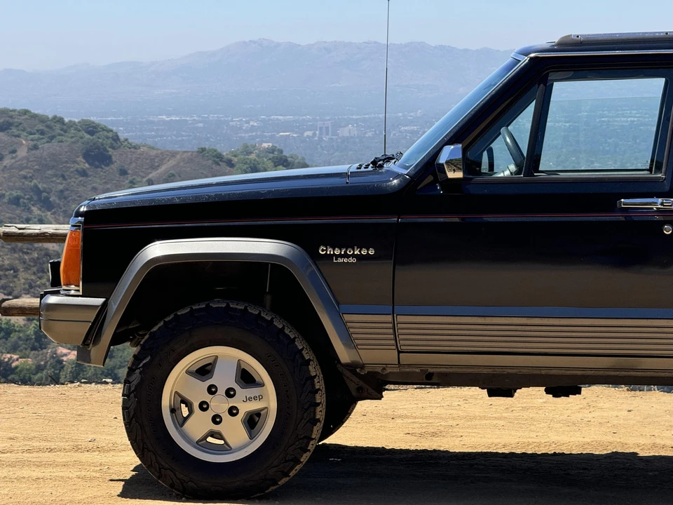 1992 Jeep XJ Cherokee - Image 19 of 31