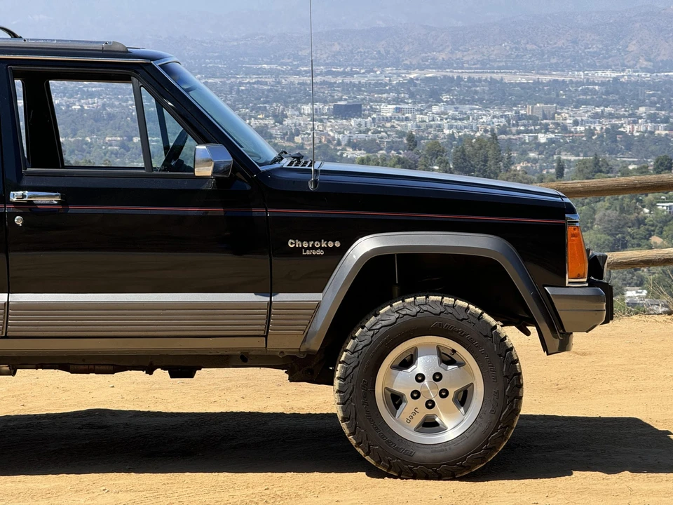 1992 Jeep XJ Cherokee - Image 22 of 31