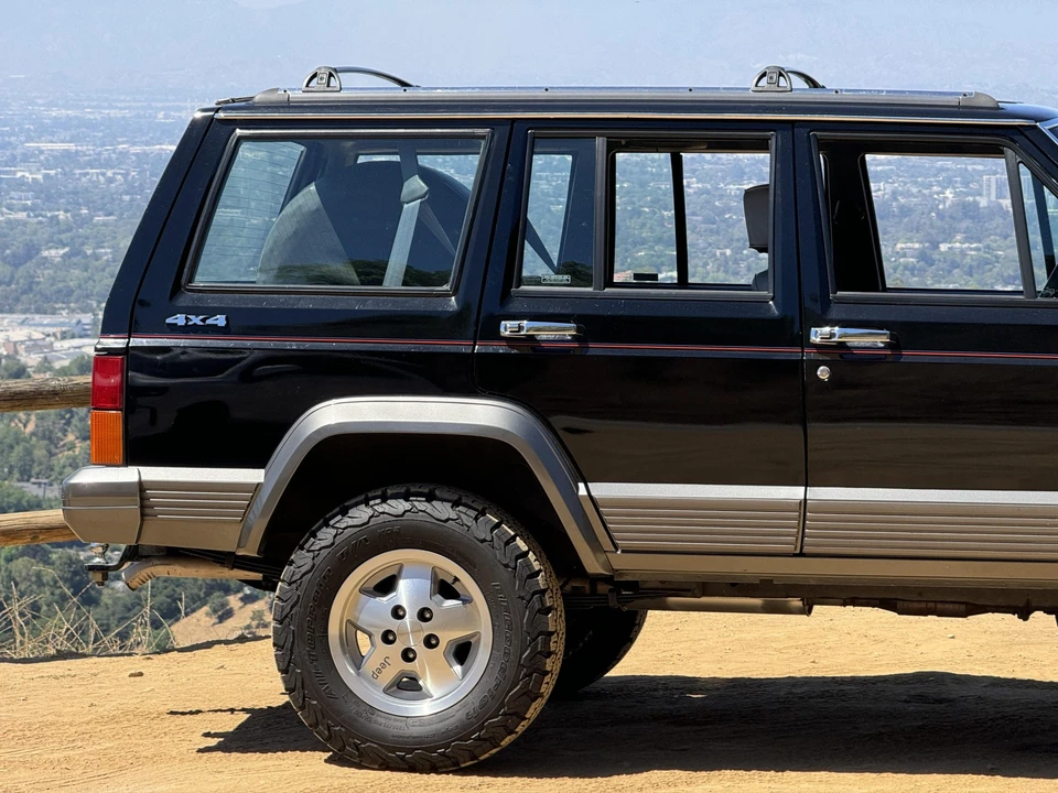1992 Jeep XJ Cherokee - Image 21 of 31