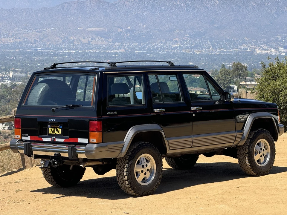 1992 Jeep XJ Cherokee - Image 9 of 31