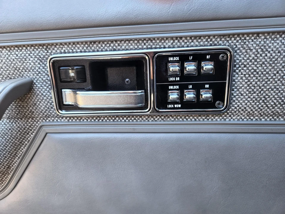 1992 Jeep XJ Cherokee - Image 28 of 31