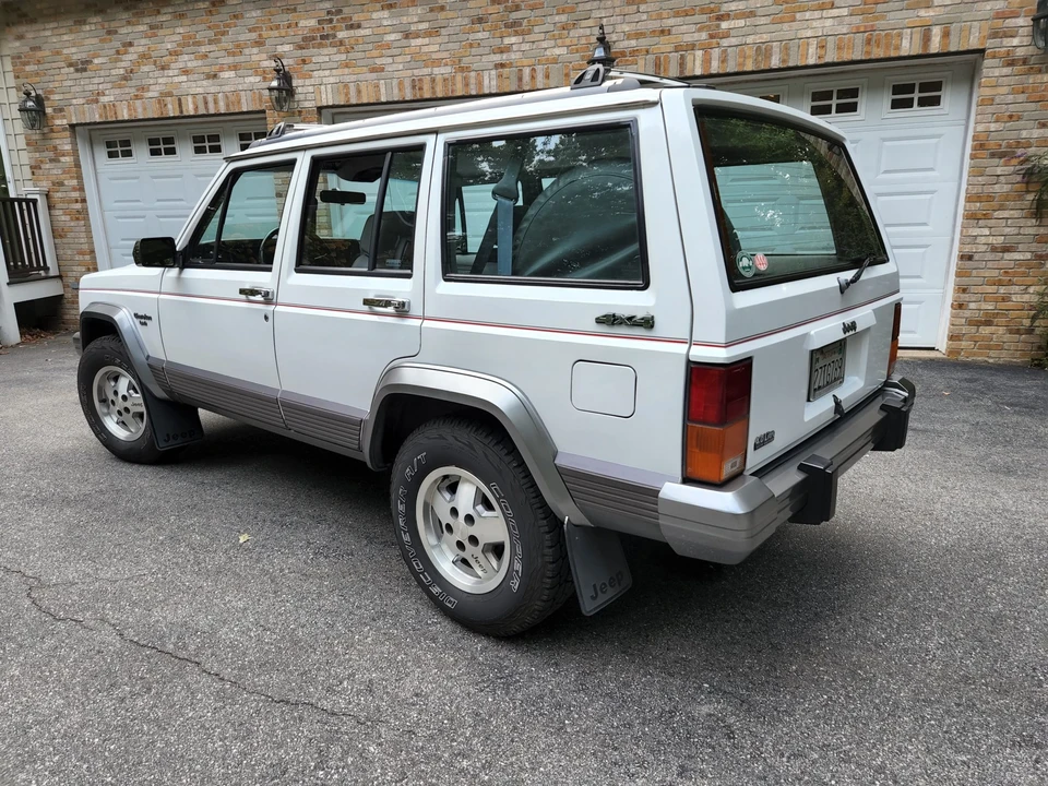 1992 Jeep XJ Cherokee - Image 7 of 31