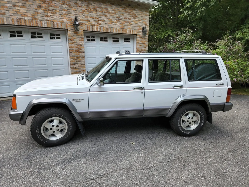 1992 Jeep XJ Cherokee - Image 6 of 31