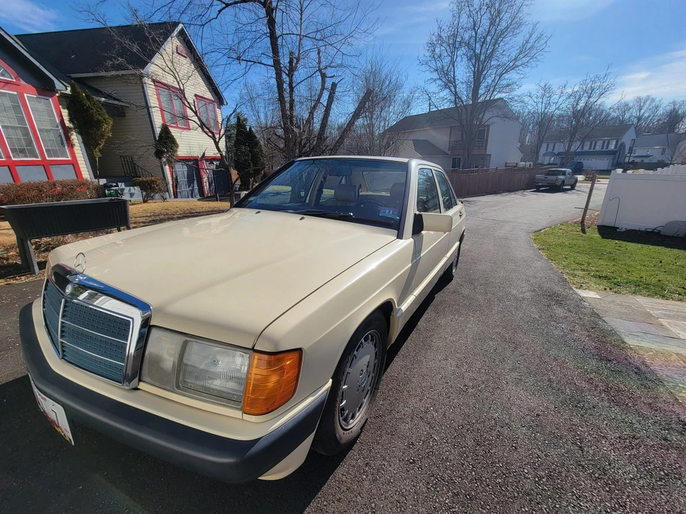 1992 Mercedes-Benz 190E - Image 6 of 31