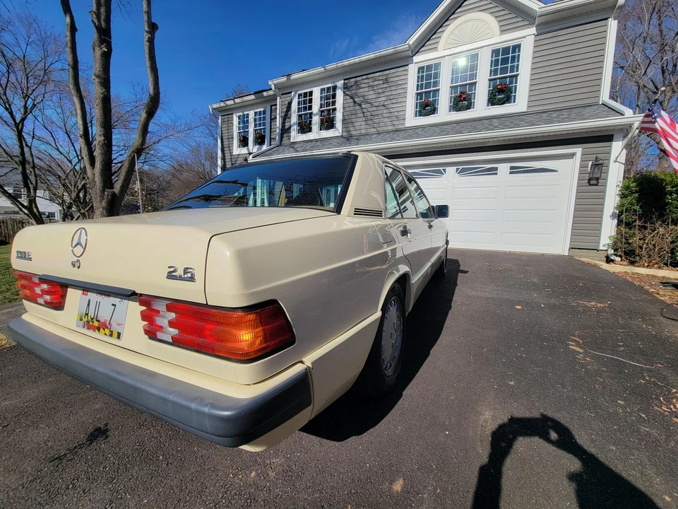 1992 Mercedes-Benz 190E - Image 16 of 31