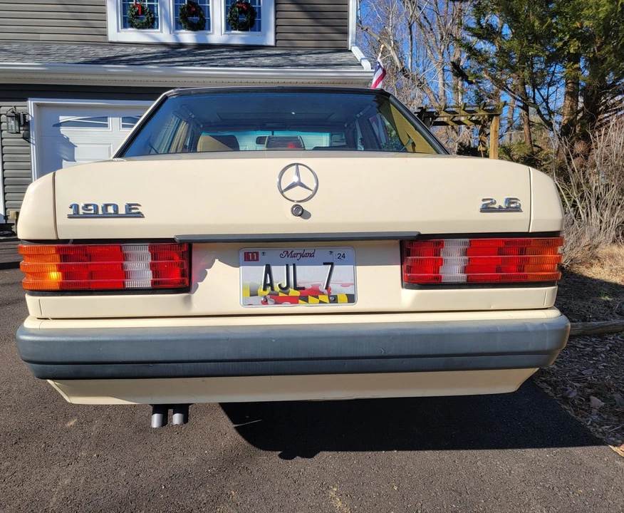 1992 Mercedes-Benz 190E - Image 15 of 31