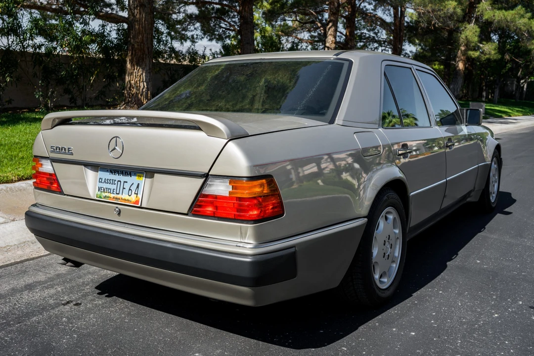 1992 Mercedes-Benz 500E & E500 - Image 6 of 31