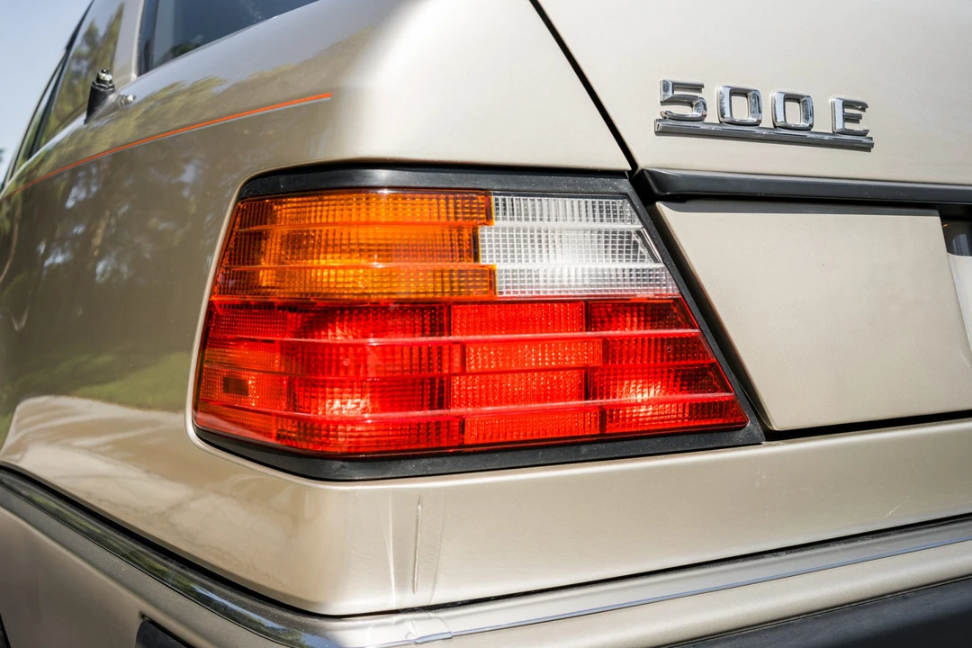 1992 Mercedes-Benz 500E & E500 - Image 17 of 31