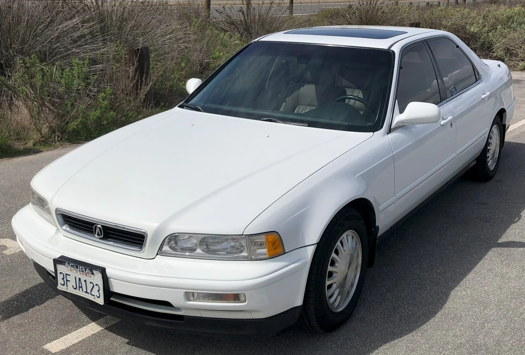 1993 Acura Legend 2nd Gen - Image 4 of 31