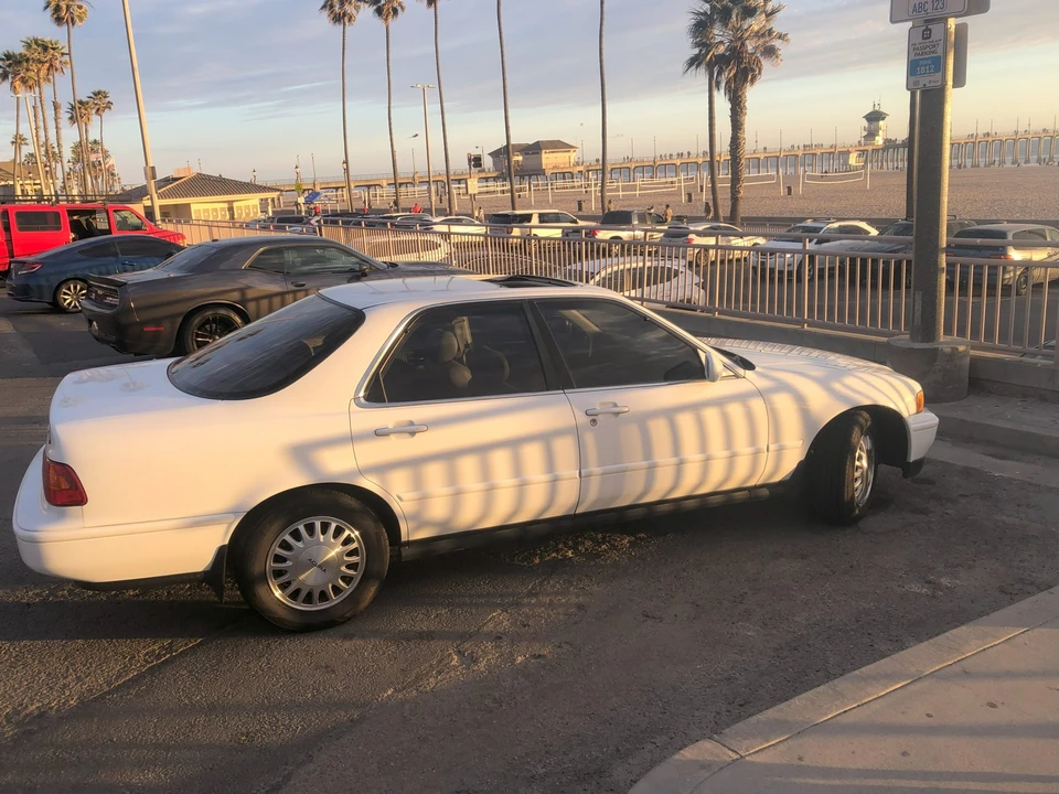 1993 Acura Legend 2nd Gen - Image 16 of 31