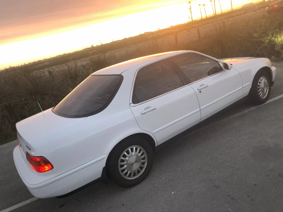 1993 Acura Legend 2nd Gen - Image 15 of 31