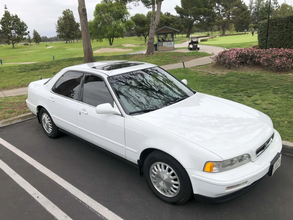 1993 Acura Legend 2nd Gen - Image 17 of 31
