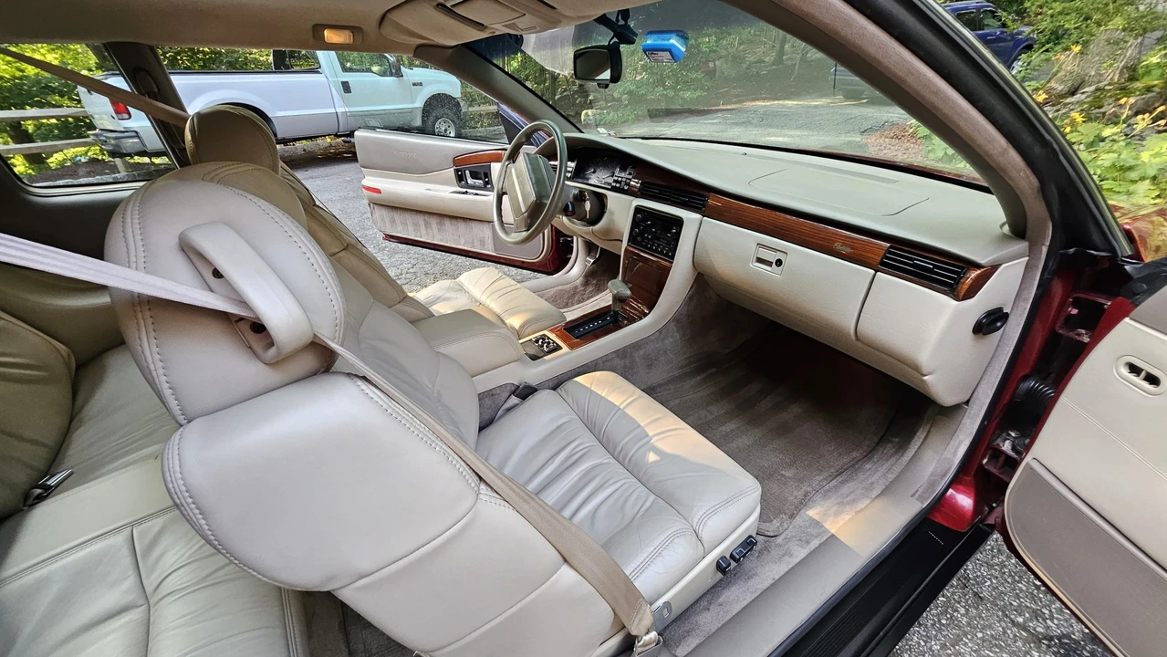 1993 Cadillac Eldorado 11th Gen - Image 24 of 31