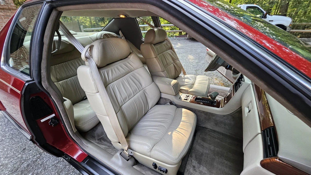 1993 Cadillac Eldorado 11th Gen - Image 18 of 31