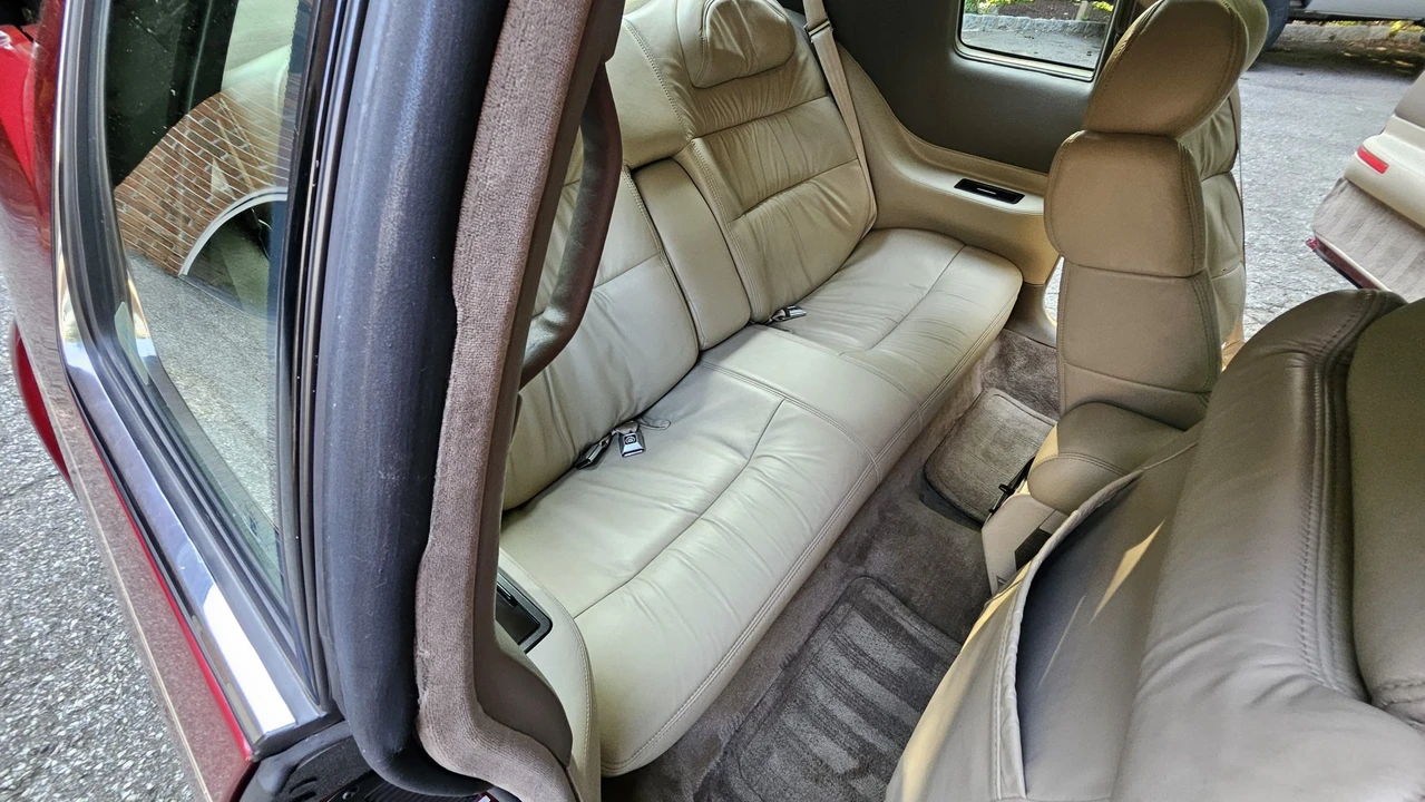 1993 Cadillac Eldorado 11th Gen - Image 25 of 31