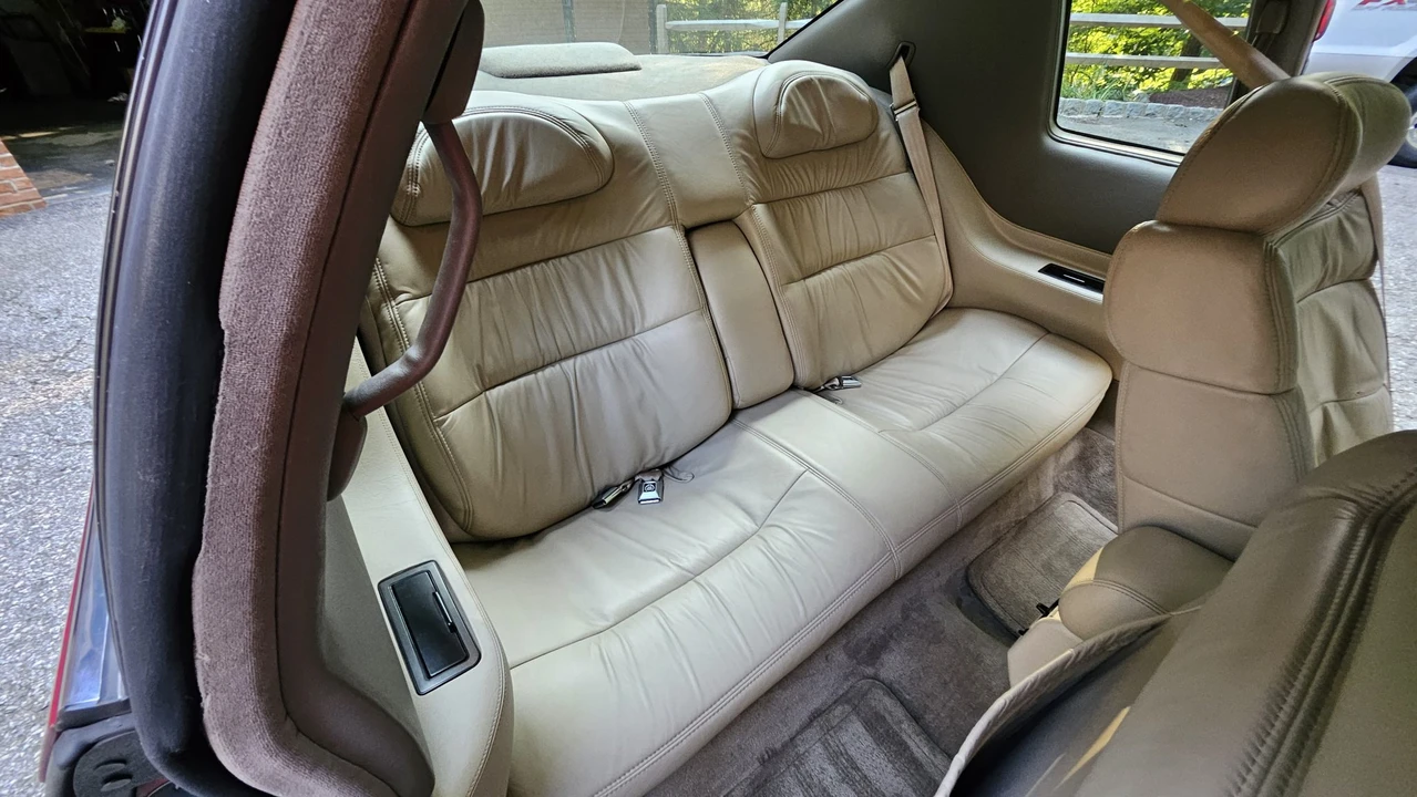 1993 Cadillac Eldorado 11th Gen - Image 26 of 31