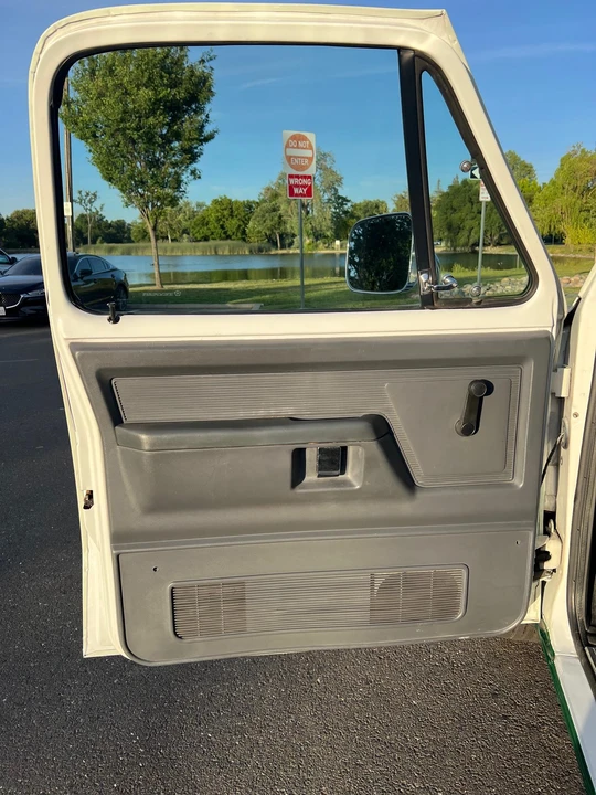 1993 Dodge Ram 1st Gen - Image 25 of 31