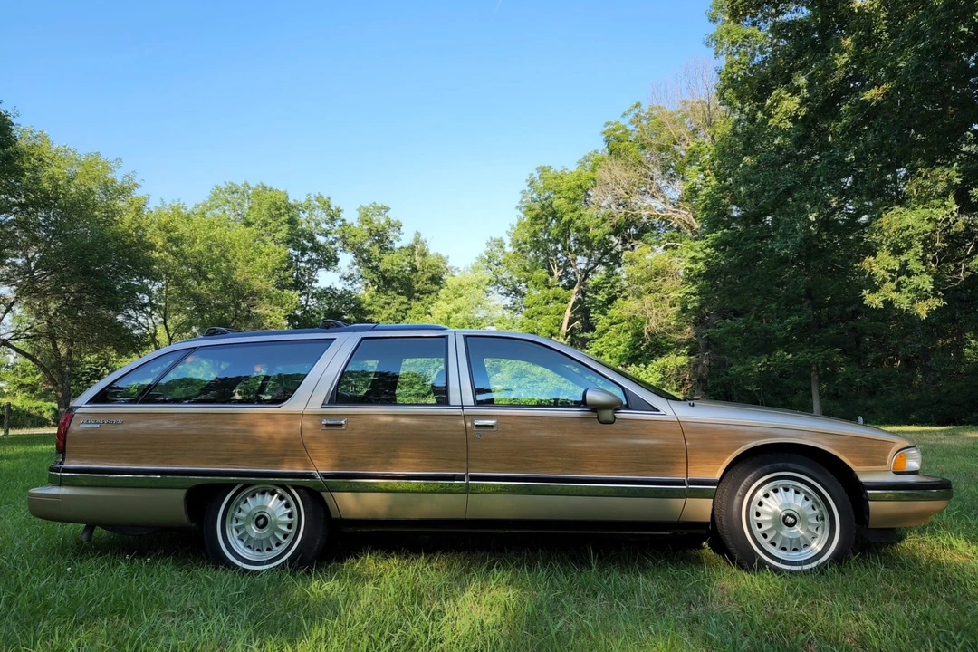 1994 Buick Roadmaster - Image 24 of 31