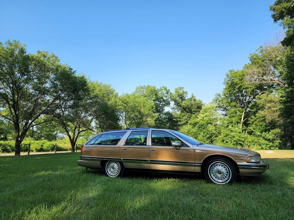 1994 Buick Roadmaster - Image 25 of 31