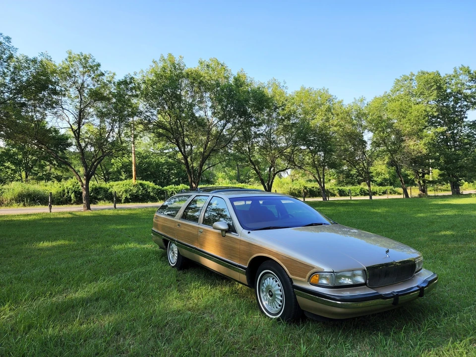 1994 Buick Roadmaster - Image 29 of 31